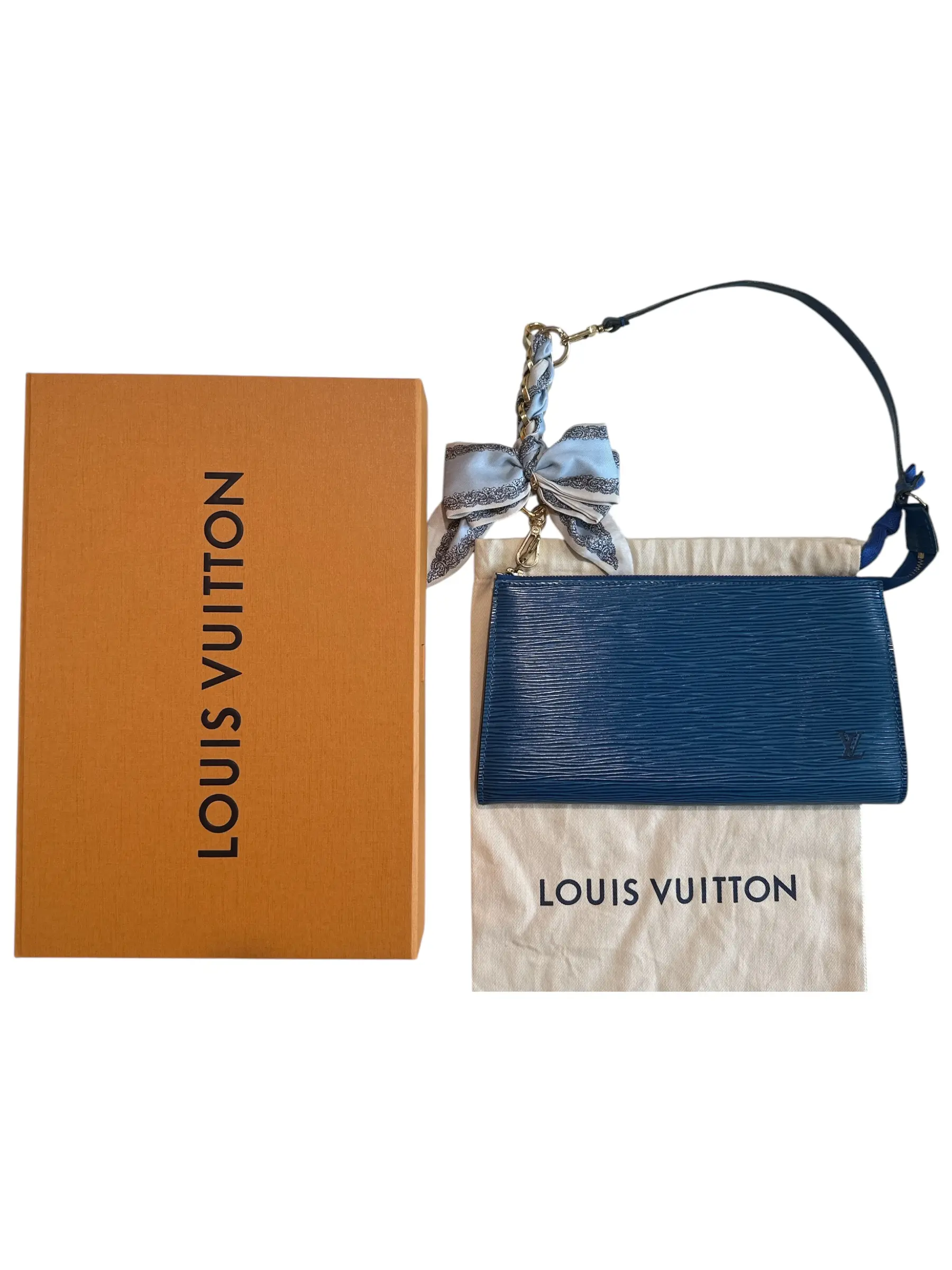 Pre-owned Louis Vuitton Leather Shoulder Bags Blue Epi Pochette with Box and Dustbag