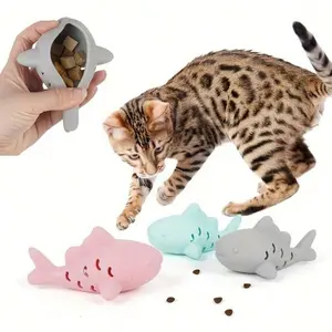 Silicone Fish-Shaped Slow Feeder Toy, Interactive Educational Toy for Training, Chewing and Feeding Tool for Cats and Dogs, Pet Supplies