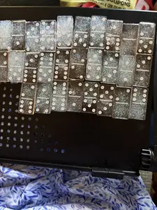 Clear sparkle dominos set