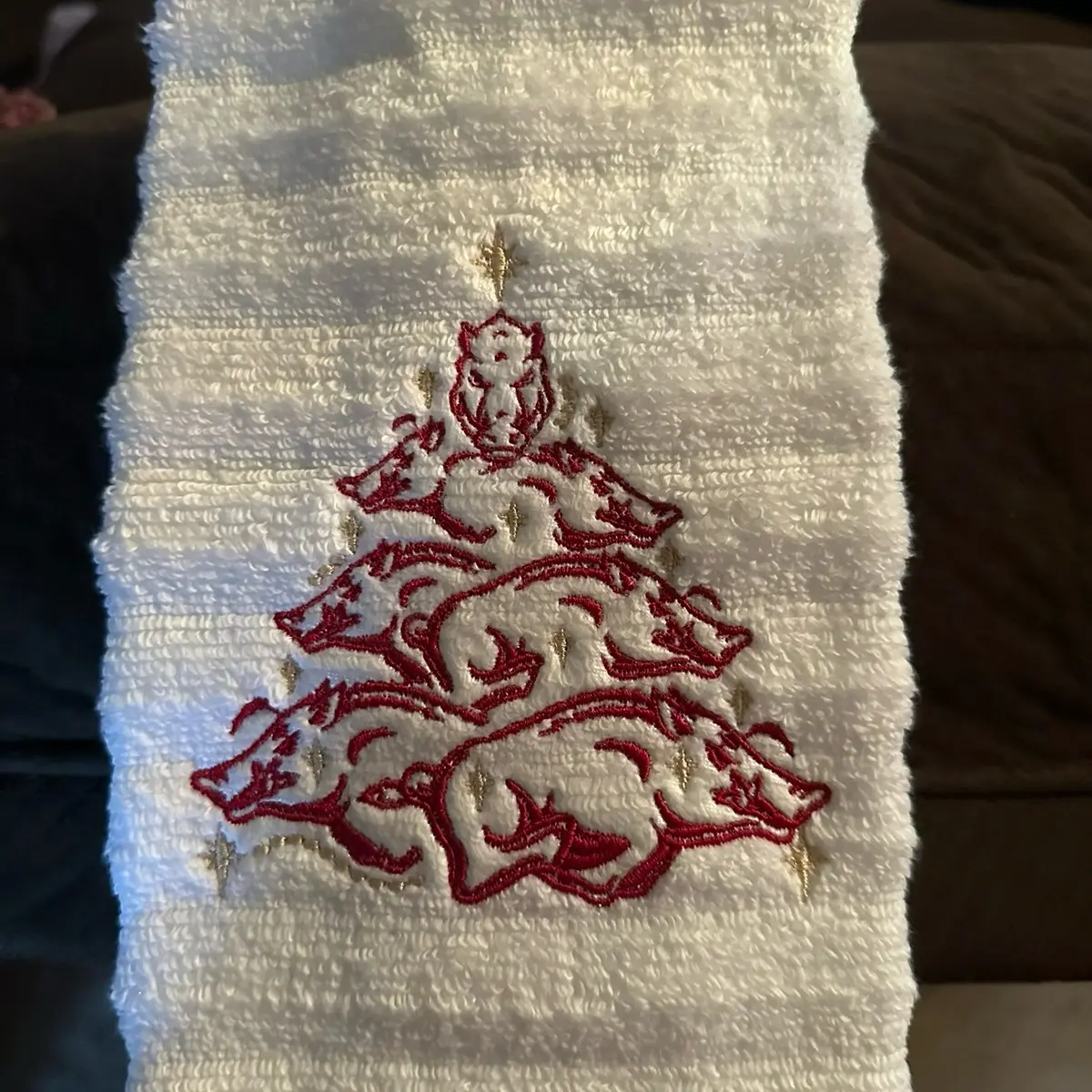 Embroidered razorback kitchen towel/hand towel  Soft and fluffy