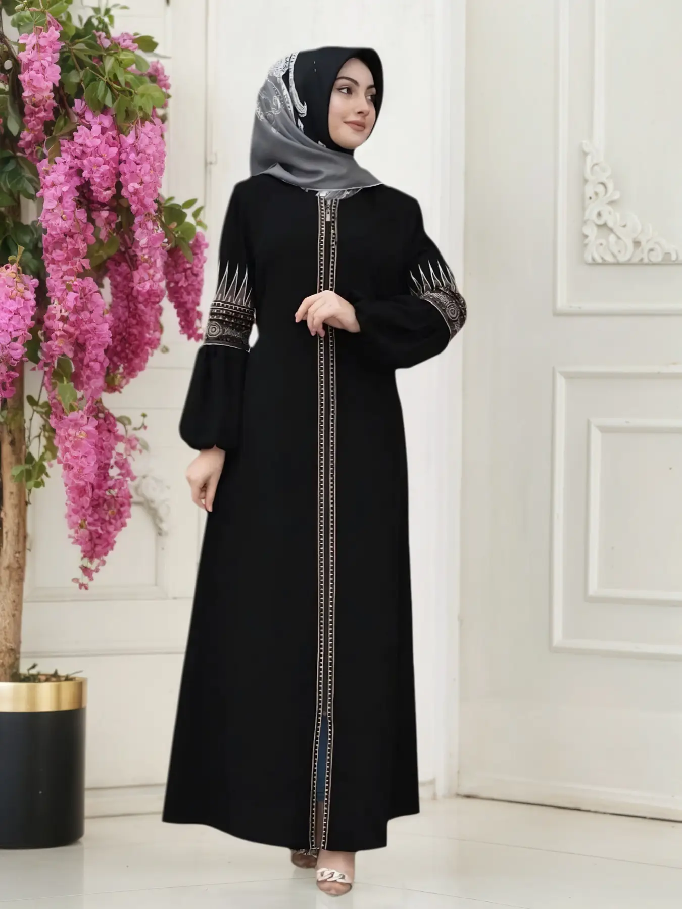 Conservative Arabic Women's Fashion Long Sleeve Round Neck Zipper Dress, Modest Muslim Clothing, Elegant Abaya Style, Perfect for Daily Wear