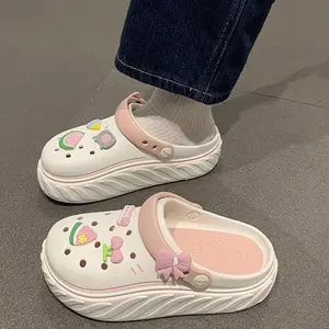 comfortable all-season footwear，women clogs