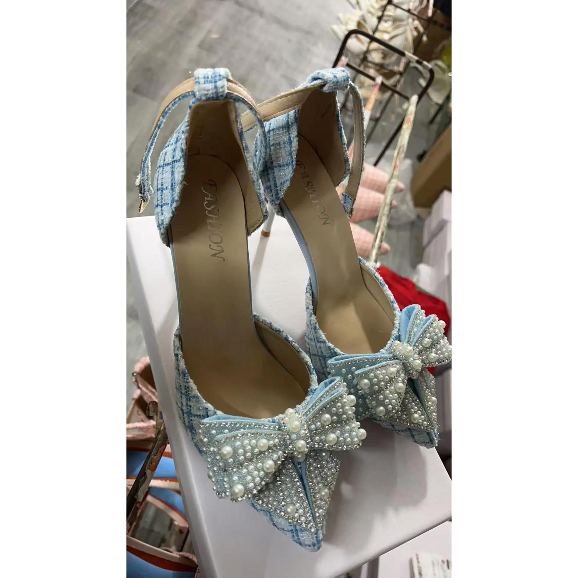 3308 light blue 8cm with strap