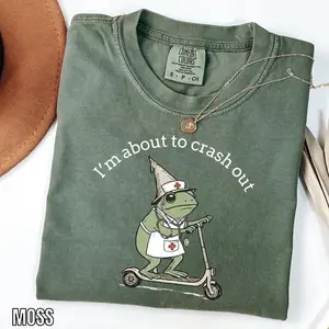 I'm About to Crash Out Night Shift Nurse Frog on scooter T-Shirt, Comfort Colors Unisex Tee, Nurse Appreciation Gift