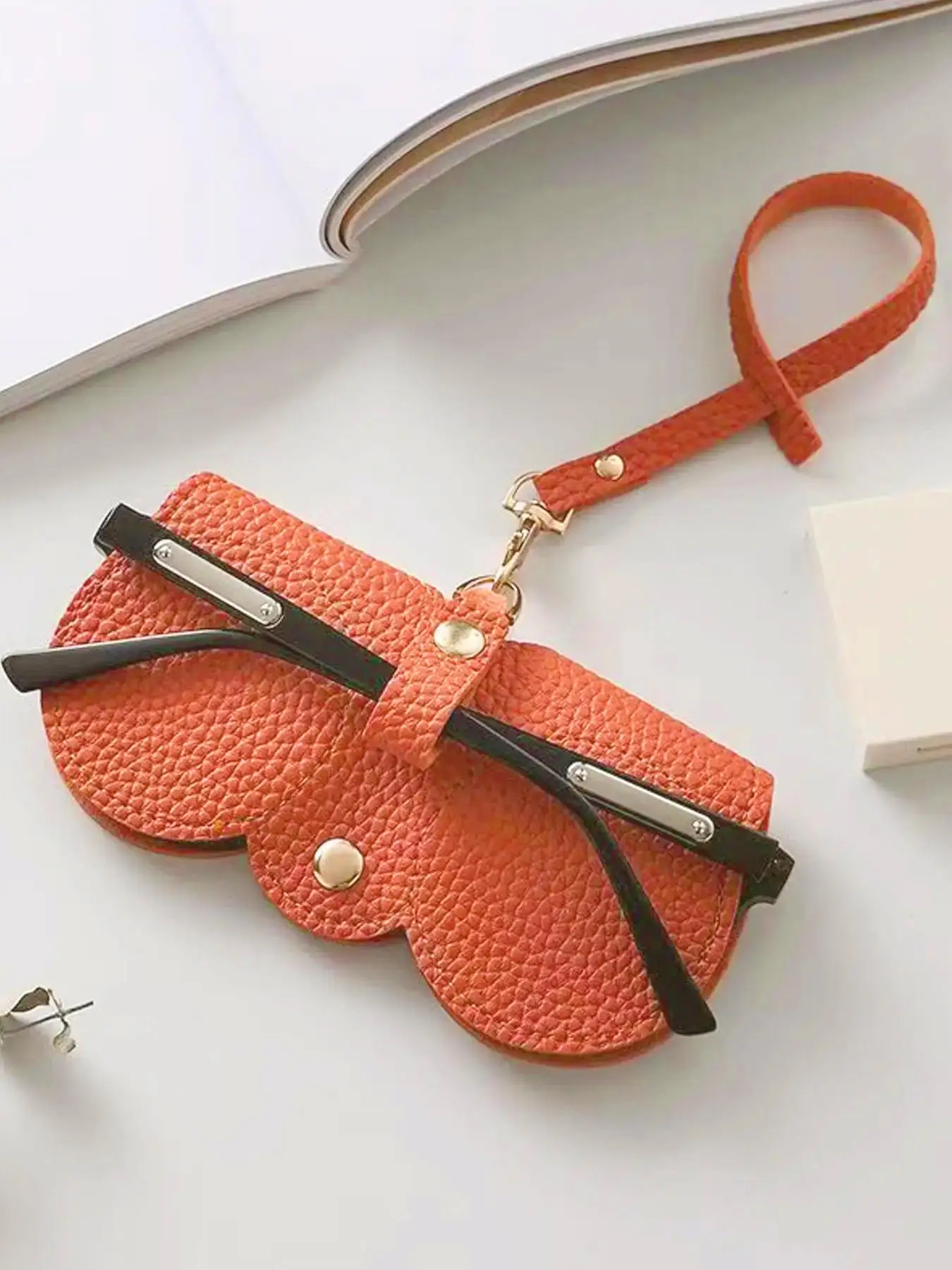 Cute Sunglasses Protective Case for Women, Plain Artificial Leather Design Textured Glasses Bag, Creative and Fashionable Portable Glasses Case , Girl