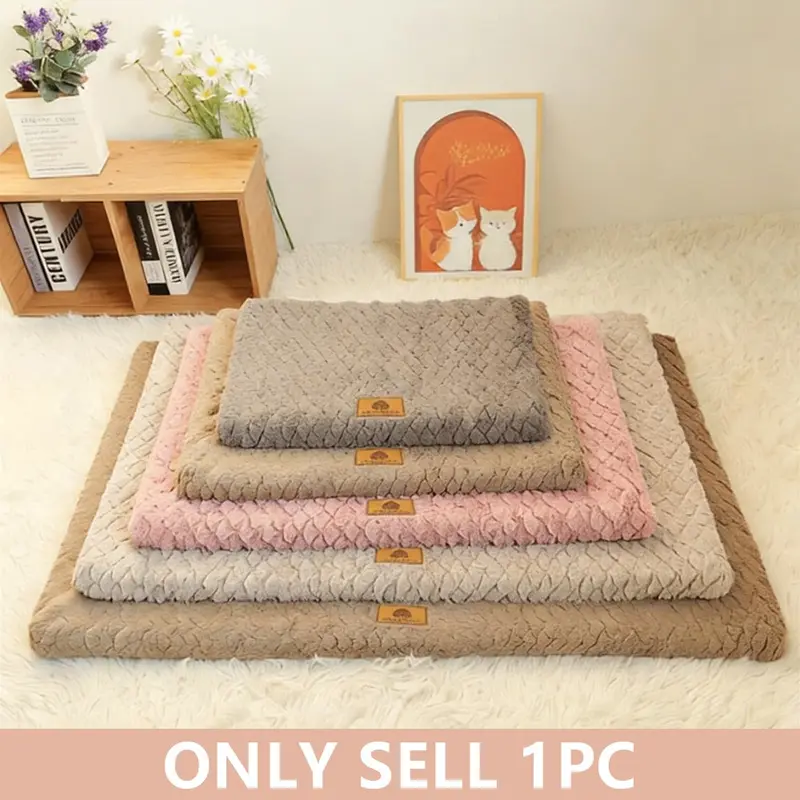 Winter Warm Dog Bed Mat, Puppy Bed, Wave Shape Sponge Insulation, Removable Washable Plush Pet Bed Pad, Cozy Heated Dog House Accessory Bedding Home