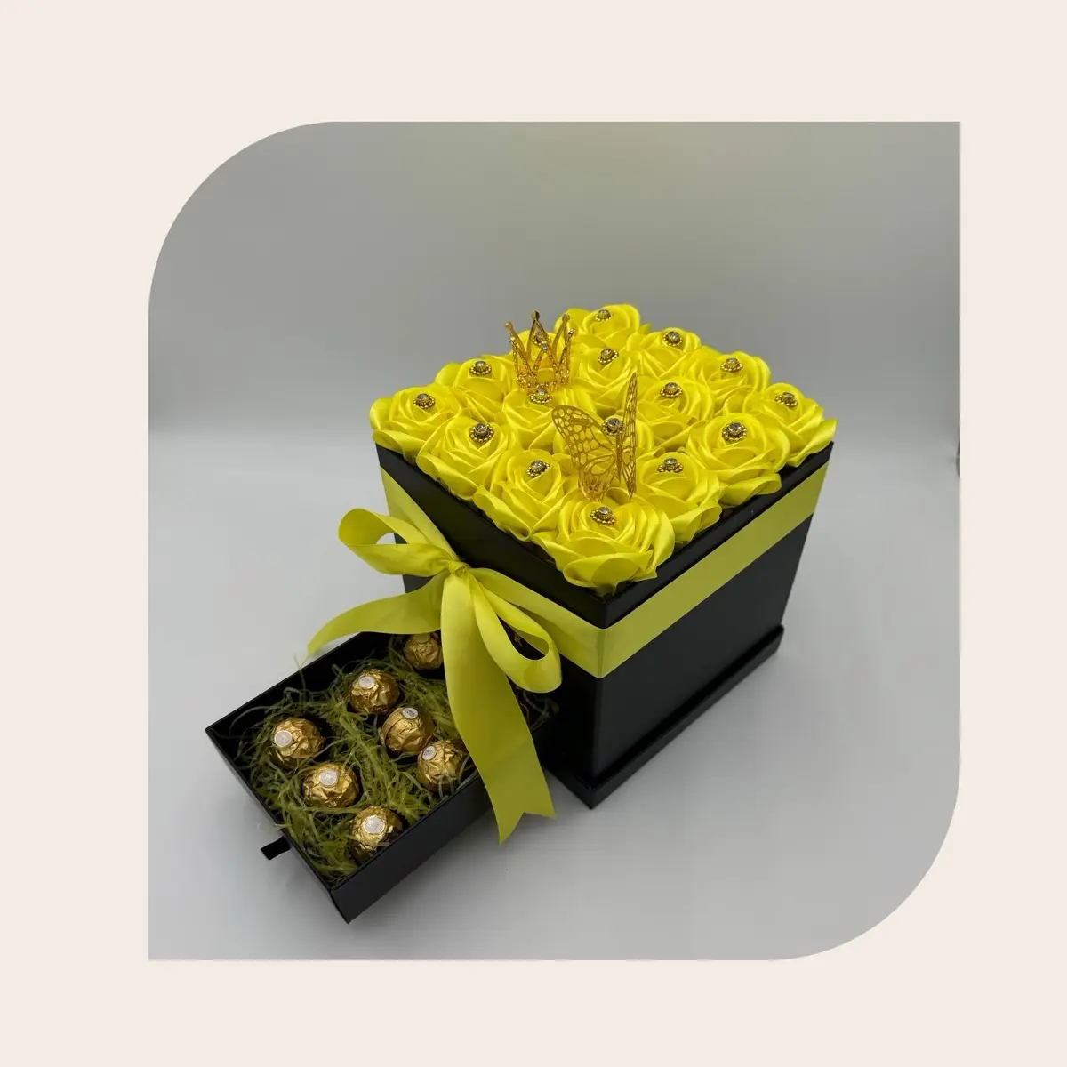 Caja Cuadrada de Rosas Eternas