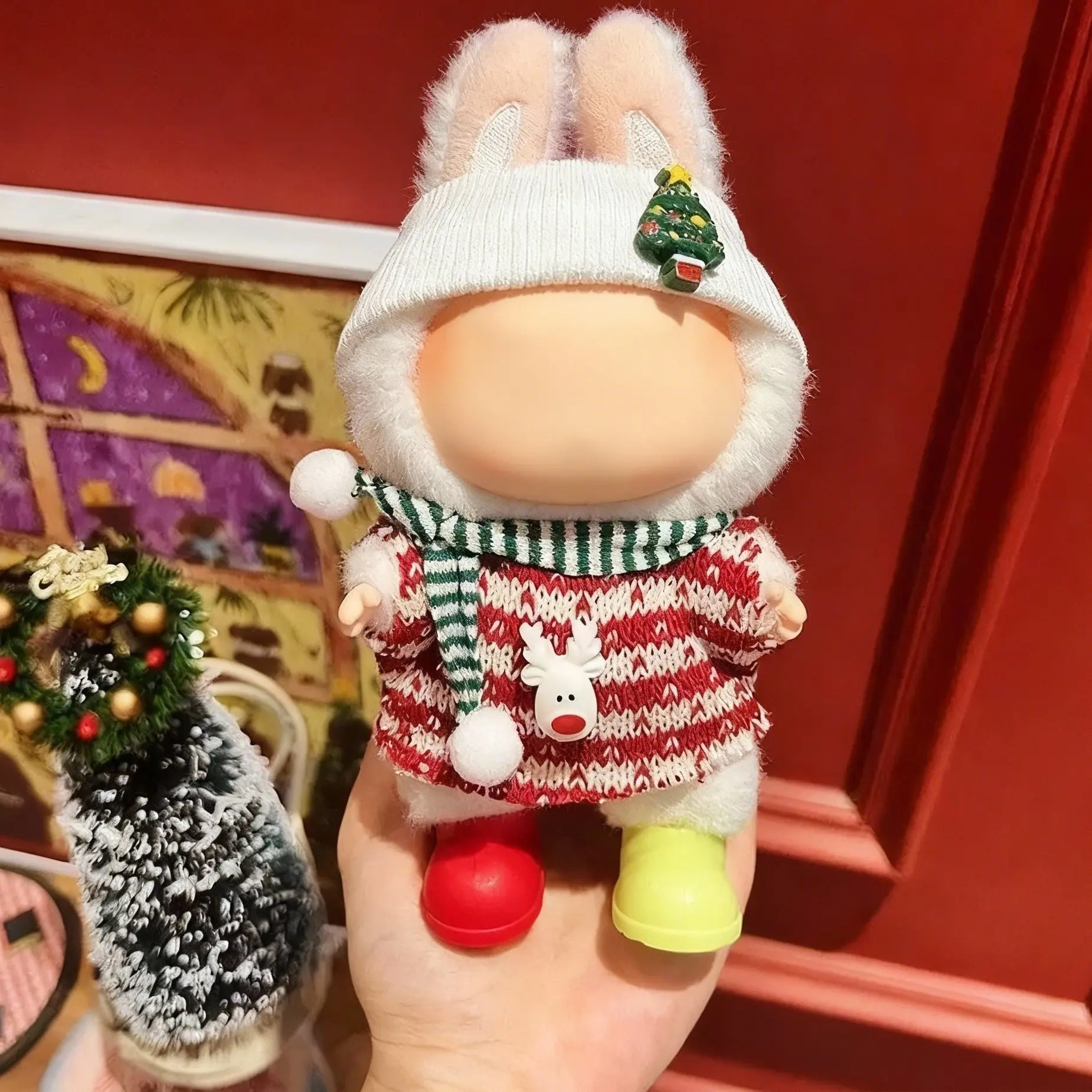 Labubu Cozy Christmas Outfit Set for 7inches  Holiday Vibe with Scarf Festive Hoodie