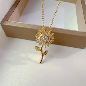 A Stylish And Exquisite Necklace for Women, Featuring a Classic And Minimalist Design with a Rotating Micro-Inlaid Sunflower, Perfect As a Gift for Evening Parties