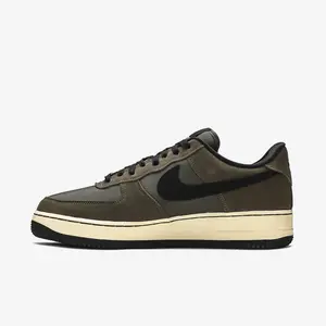 Nike Air Force 1 Undefeated Ballistic Dunk vs AF1