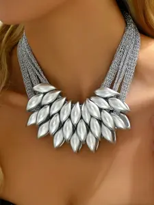 Western Style Punk Beaded Three-Layer Clavicle Chain Necklace for Women, Perfect Gift for Daily Wear, Exaggerated Design