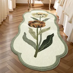 A French retro floral rug, wavy edge bedside rug, pastoral cream style bedroom decoration, plush rug, fluffy and soft living room sofa, washable rug, double flower shape pattern rug, light luxury style special-shaped rug, Vintage design rug