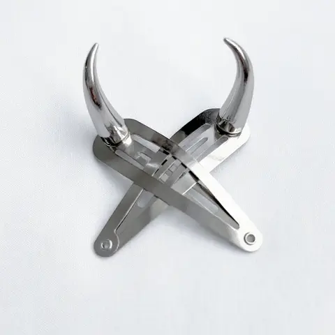 2pcs Silver Devil Horn Hair Clips, Hair Clip Set, Punk Style Metal Hair Accessories, Secure Hairpins for Daily, Festivals & Parties, Hairclips