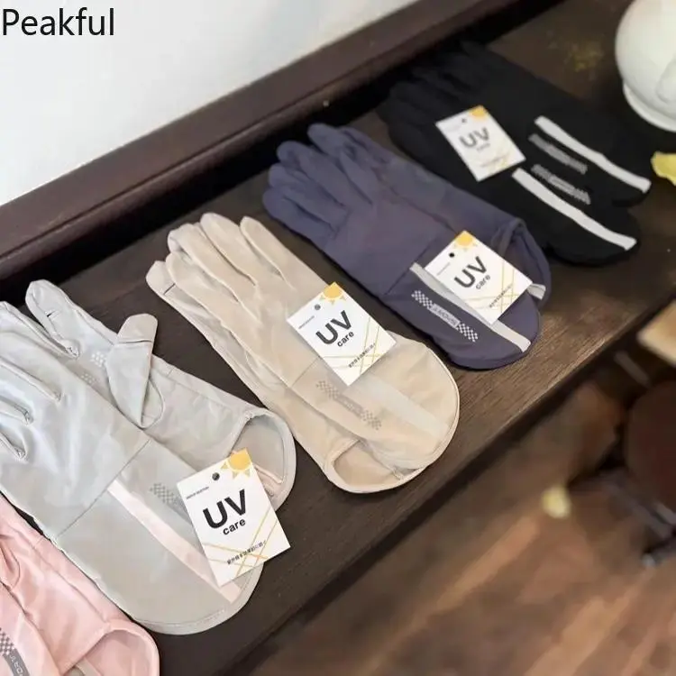 Summer Breathable Sun Protection Gloves, UPF 5+ Extended Wrist Ladies Gloves, premium UV blocking outdoor accessory, soft elastic no tight restraint design, great for fitness sports, daily driving, outdoor trips and long-time summer exposed occasions