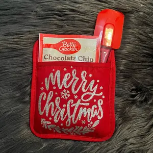 Personalized Christmas Pot Holder Oven Mitt Baking Kit
