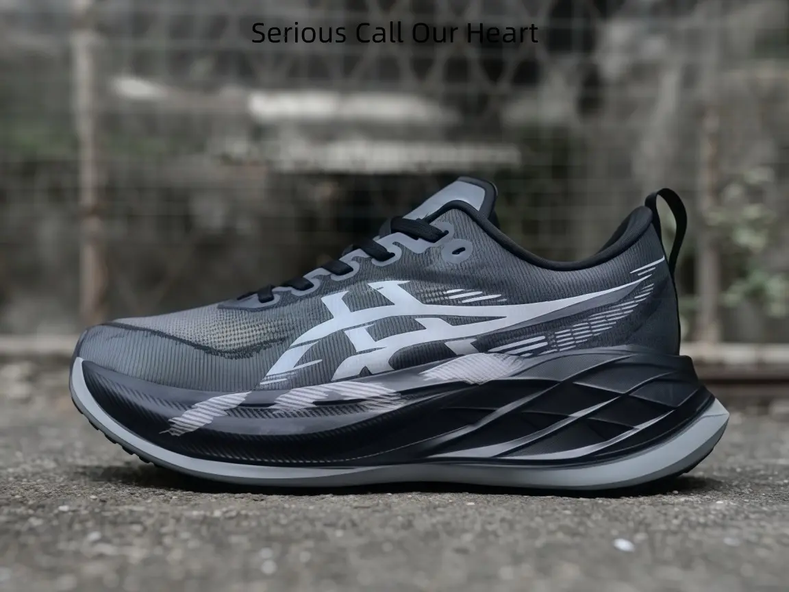 Smoky Charcoal Low-cut Road Running Sneakers, Elastic Circulating Mesh Structure, All-season Competition Training Footwear For Male And Female Athletes