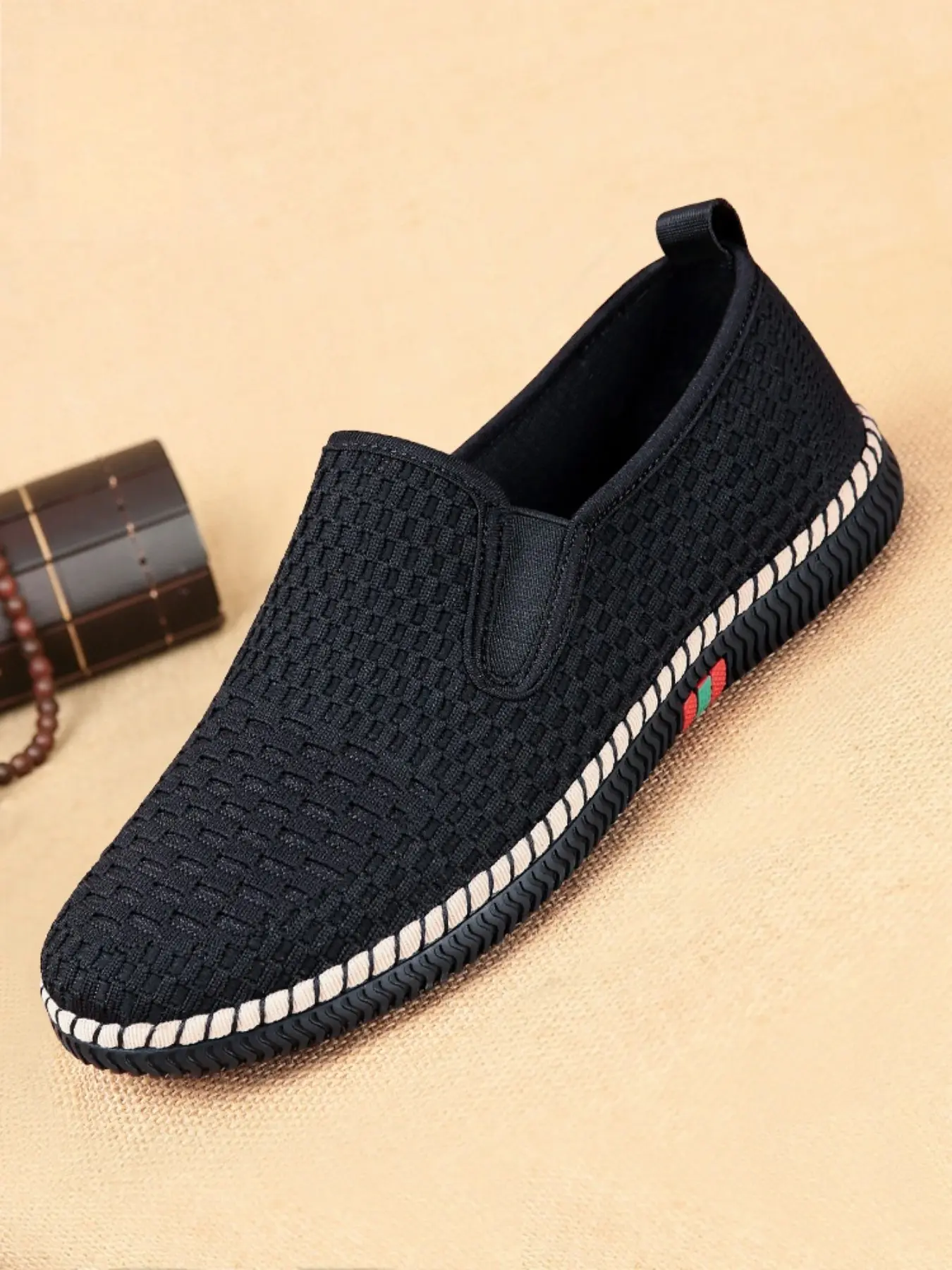 Shouju 2026 New Model Old Beijing Cloth Shoes Men’s Casual Shoes Business Style One-Step Shoes Comfortable, Breathable, Dad Shoes Lightweight, Soft Sole, Slip-Resistant, Flat Bottom, Round Head.