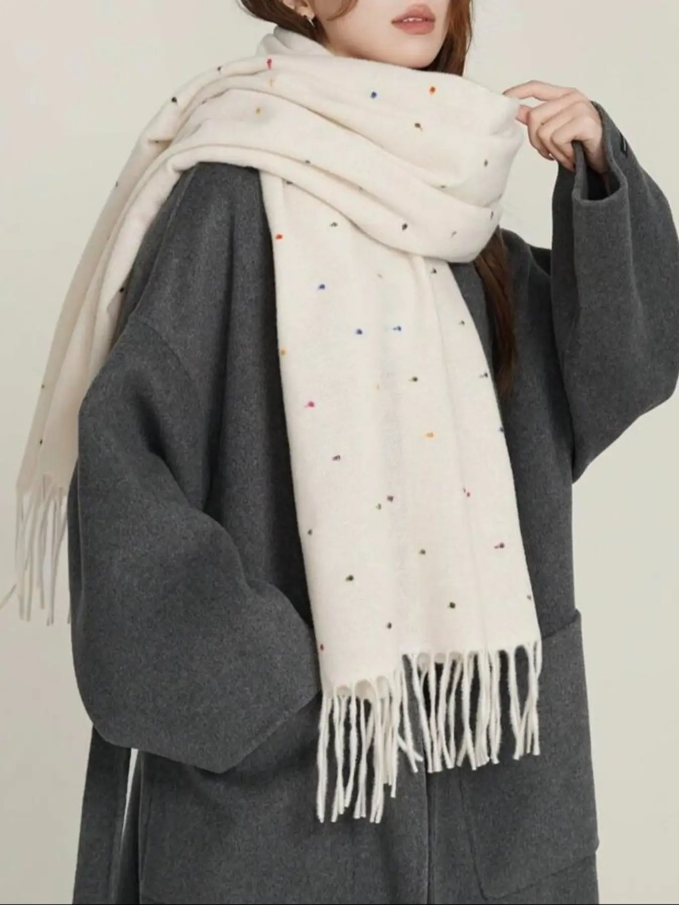 1PC modestfashion ultra soft fringe edge scarf, a comfortable scarf for winter and autumn, a fashionable and versatile accessory The wave point design