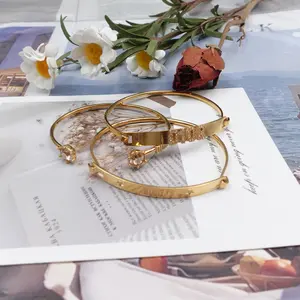 Pre-owned Dior Evolution Gold Tone Diamond Bracelet T10345614