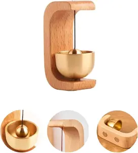 This magnetic wooden wind chime features a suction cup and double-sided adhesive pad, making it suitable for home, porch, garden, and dining room decoration. Its compact and practical design makes it ideal for these spaces.