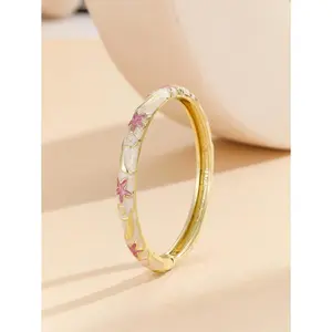1pc Female Daily Boho-Style Gold-Plated Beige Enamel Cloisonne Bracelet Bangle, Fashion New Costume Jewelry for Women