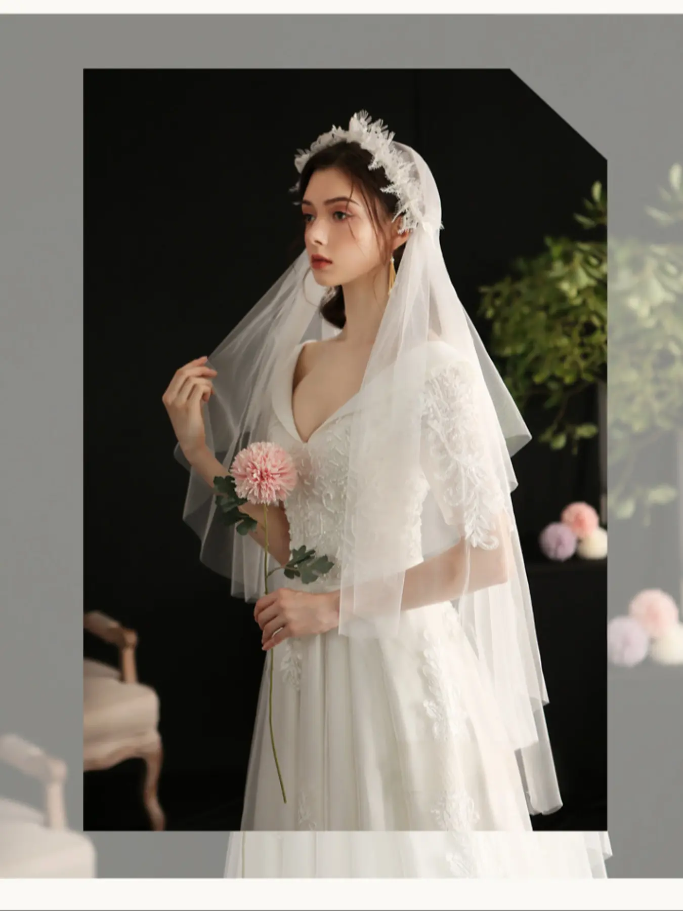Exquisite Hand Embroidered Floral Bridal Veil, Trailing Veil, Double Layer Nylon Tulle Headwear with 3D Lace Floral Design, Dreamlike Soft Tulle Adorned with Shiny Pearls, Perfect for Elegant Brides & Formal Occasions