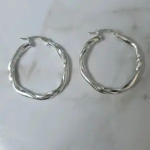 925 Sterling Silver Italy Brand New Earrings