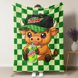 Highland cow pattern Bahar wind blanket, mountain dew sitting on the highland cow blanket, a warm blanket for a warm nap, for home office, travel, camping, dark cartoon