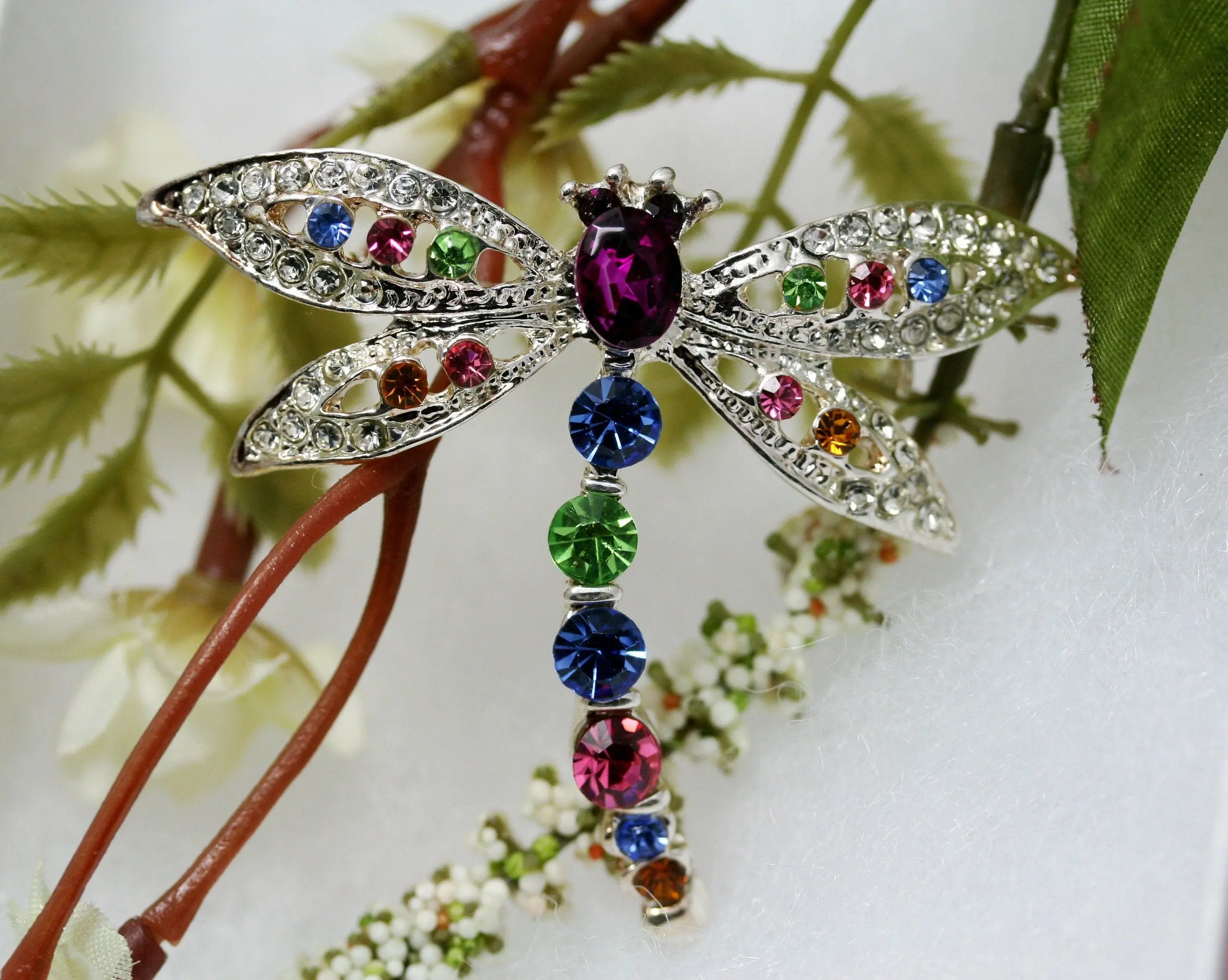 Women's Multi-Color Crystal Dragonfly Brooch - Rhinestone-Inlaid Jewellery Accessory for Scarves, Casual Clothing, Bags, Accessories, Animals, Fashion, 2.25"W X 2"H, Rhinestones, Shiny Finish, Dragonfly Shape, Daily, Female, Lovely Dragonfly
