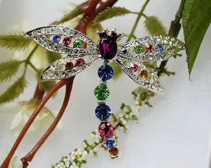 Women Dragonfly Crystal Brooch Lovely Rhinestone Scarf Pin Jewelry