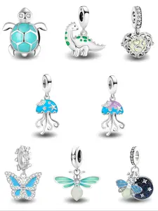 1PC New Original Luminescence Series Animal Sea Turtles Dinosaur Jellyfish Butterfly Firefly Bead Pendant Shell Pendants Christmas Beads and Pendant Designer Bracelet Making DIY Gift Ladies Daily Wear for Women as Gift Special Choice