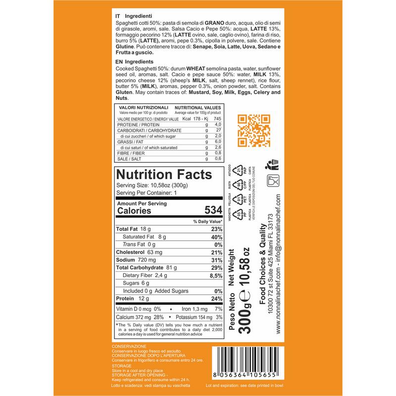 Spaghettoni pasta with cheese and black pepper