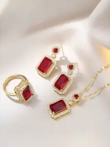 Elegant Greenstone Necklace Set for Women, Durable Pendant Jewelry Collection, Versatile High-End Accessory Trio