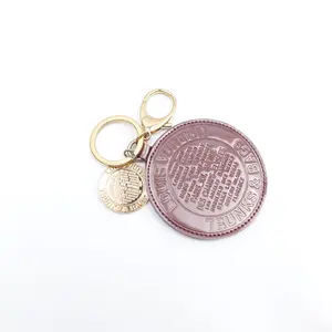Pre-owned Louis Vuitton Gold-tone Metal Bag Accessories Bag Charm T10377308