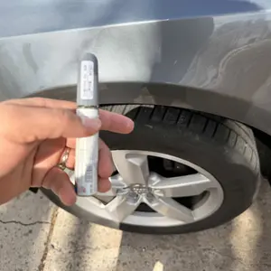 Car Scratch Repair Pen - Automotive Paint Pen for Quick and Easy Touch Up of Car Scratches - Clear Painting Pen Erases Scratches