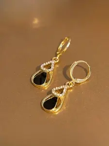 Luxury diamond-encrusted teardrop earrings for women, sophisticated black openwork double-layer ear cuffs