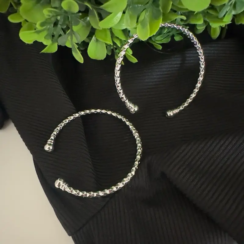 Kids' Elegant Minimalist Silver Adjustable Cuff Bangle - Fashionable Jewelry Accessory for Toddlers, Female Heart Bracelet Set