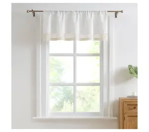 Lush Decor Brig itte Embroidery Eyelet Scallop ed Valance 52x1