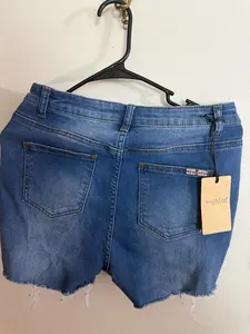 Short en jean femme délavé – style distressed tendance été 2026