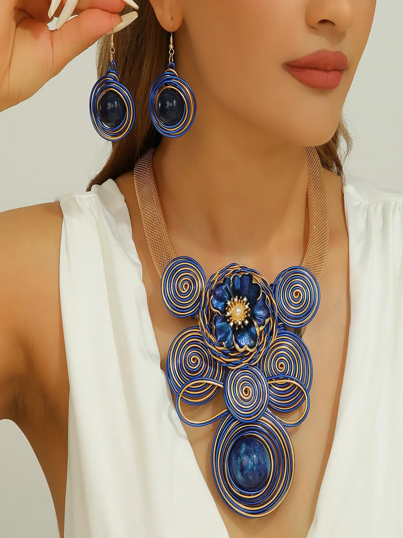 Fashion Handmade Flower Pendant Necklace Earrings Set with Rhinestone Beading Statement Jewelry for Women Party Gift, Fashionable Jewelry Set, Necklaces Earrings Set