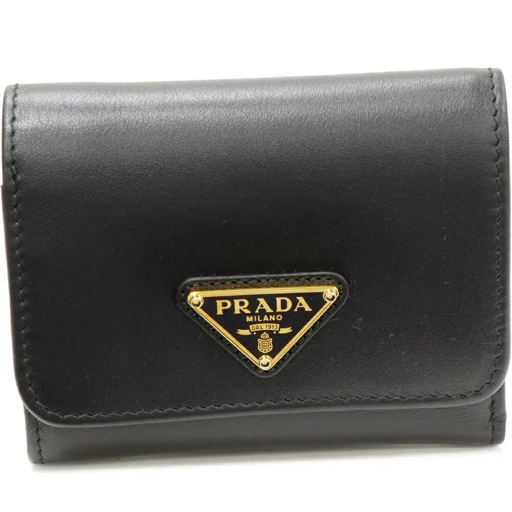 Pre-owned PRADA Calfskin Small Leather Goods Triangle Calf Leather Trifold Wallet