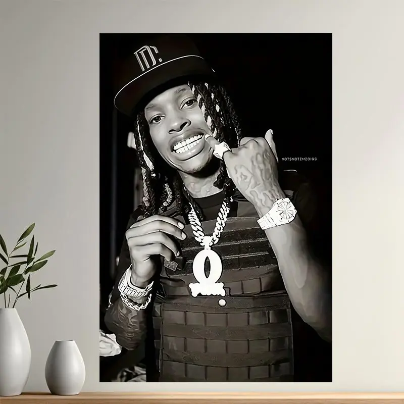 2D Flat, 1 Piece King Von Rapper Canvas Wall Art - Frameless Commemorative Poster, Iconic Pose and Signature, Black and White Design Suitable for Bedroom, Living Room or Hallway Decoration, 2D Flat Poster and Print, Modern Home Decoration