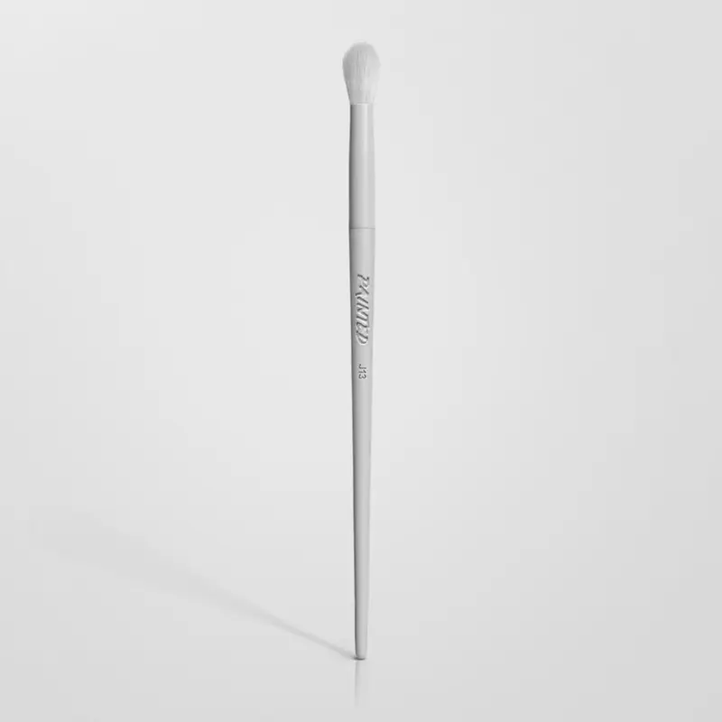 J13 TAPERED BLENDING BRUSH
