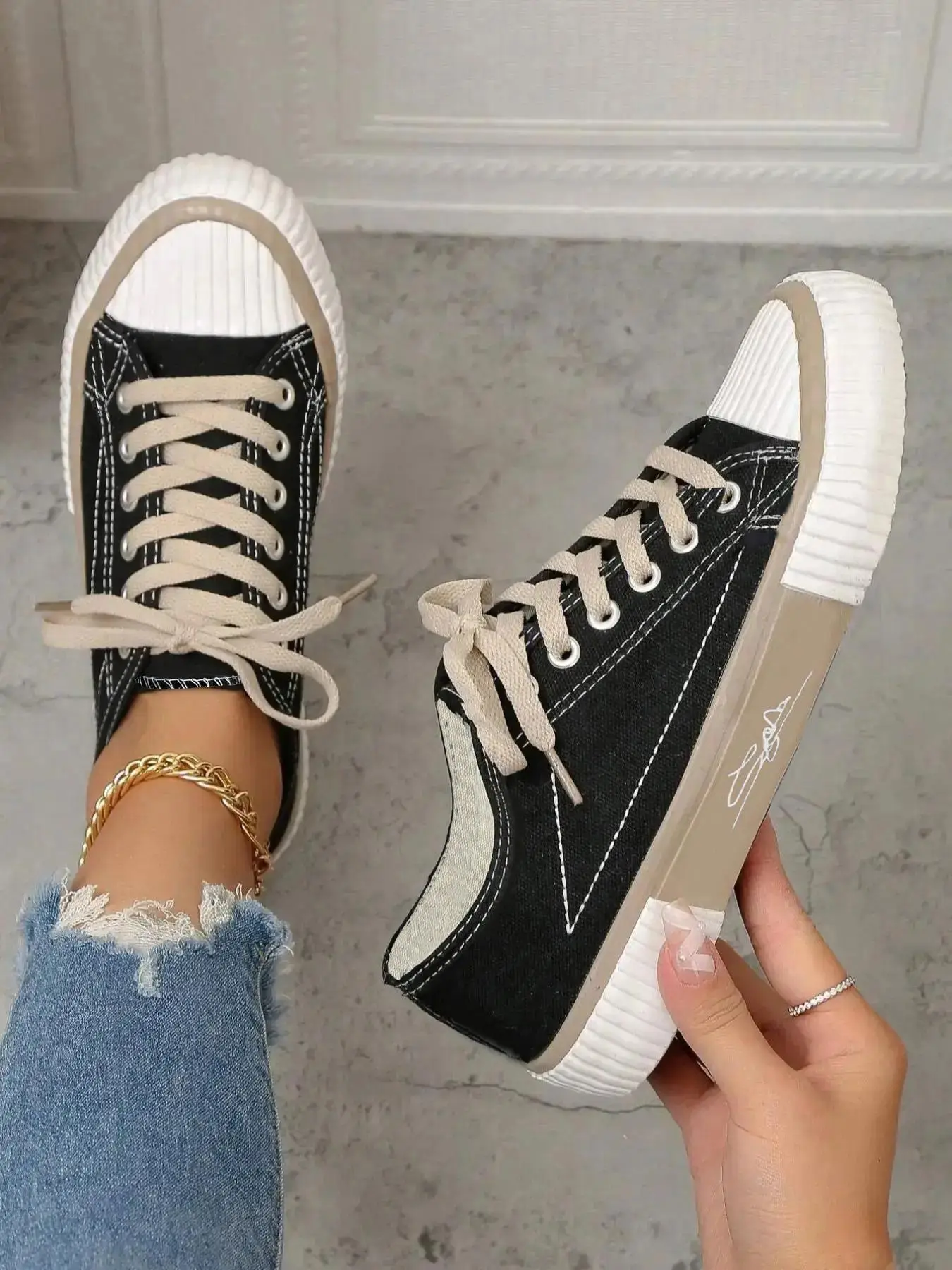 Women's Fashionable Plain Canvas Low Top Sneakers, 1 Pair Casual Comfortable Preppy Sports Shoes for Daily Wear, Flat Shoes for Students and Outdoor S