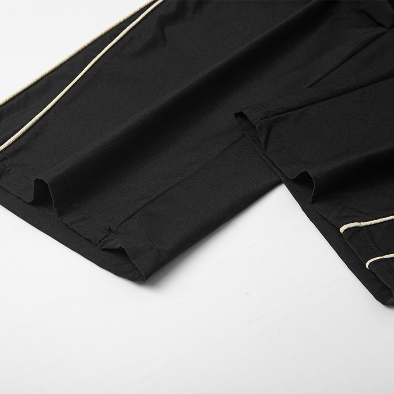 Unisex baggy wide-leg sweatpants; men’s casual athletic pants made from soft fabric with an elastic waistband and drawstring; loose fit with side stripes; breathable, lightweight sports fitness streetwear pants; all-day comfort and versatile for everyday