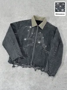 Men's Trendy Casual Denim Jacket with Rhinestone Embellishments, Distressed Design Featuring La Print, Color-Contrasting Collar & Frayed Hem