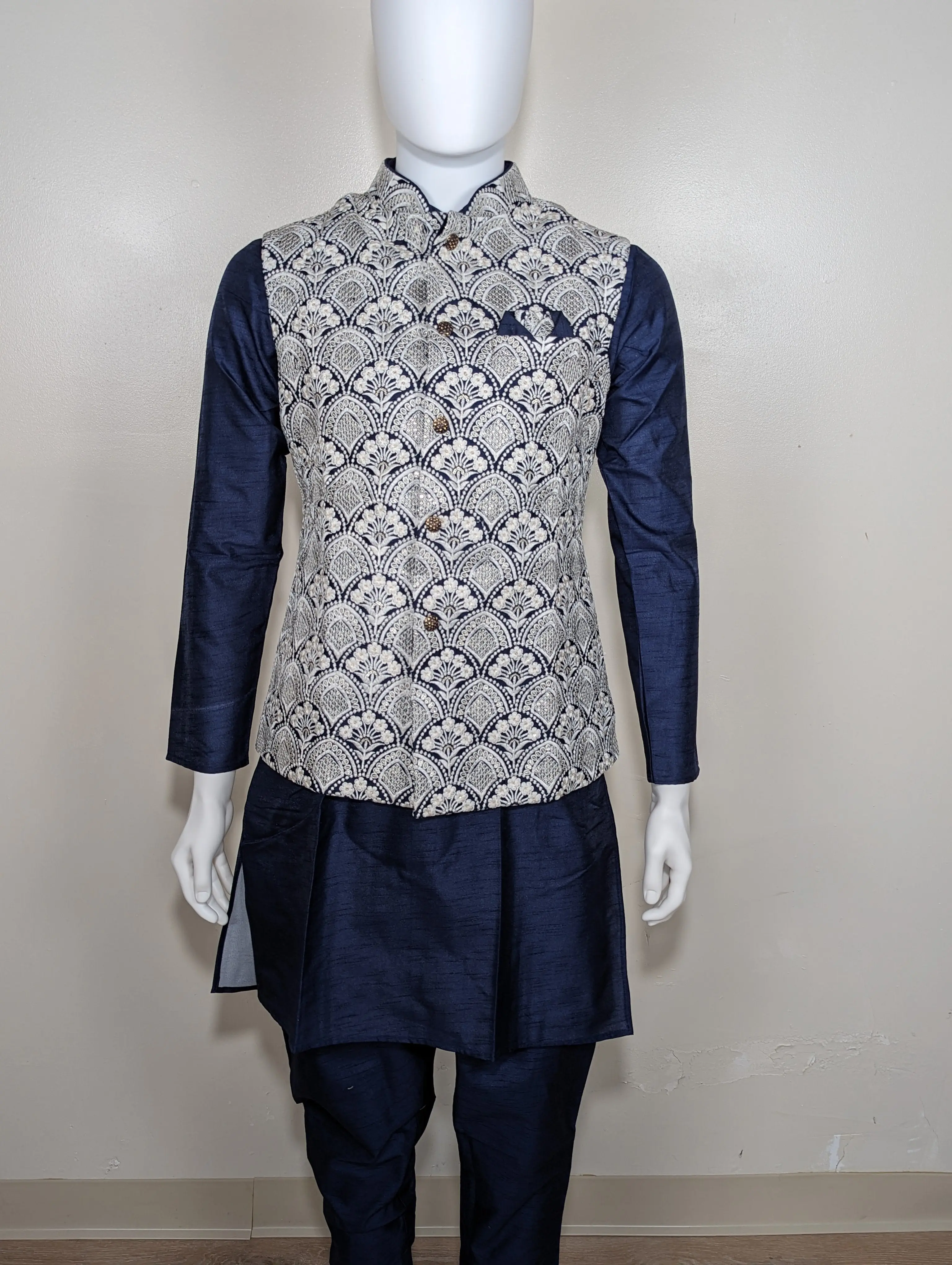 Men's hakoba chikan embroidery 3-piece kurta set - Blue