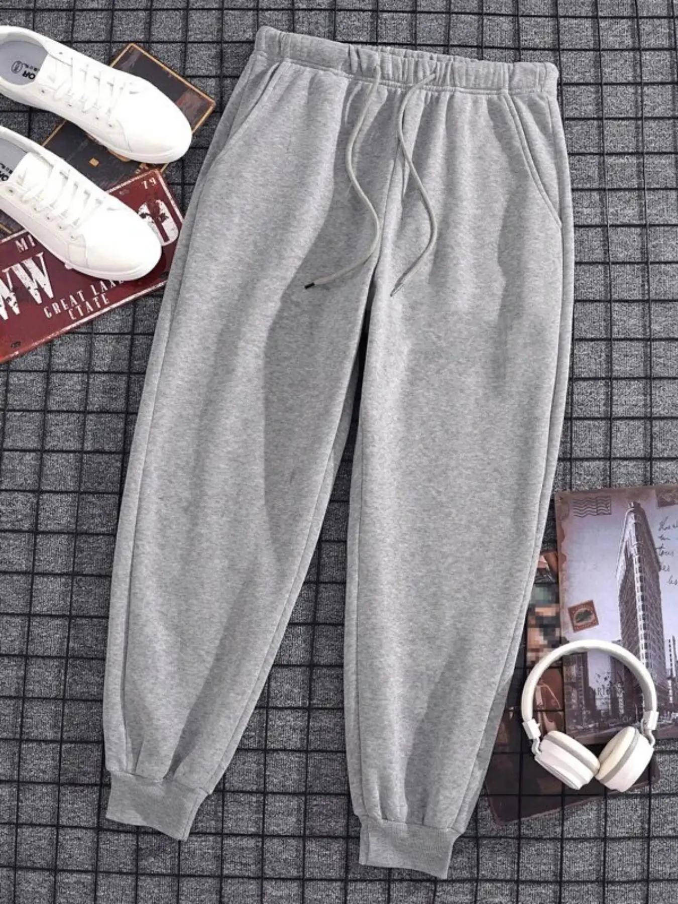 Men's Solid Pocket Drawstring Waist Sweatpants, Regular Fit Casual Comfy Jogger Pants for Daily Outdoor Sport, Knitting Bottoms for All Seasons