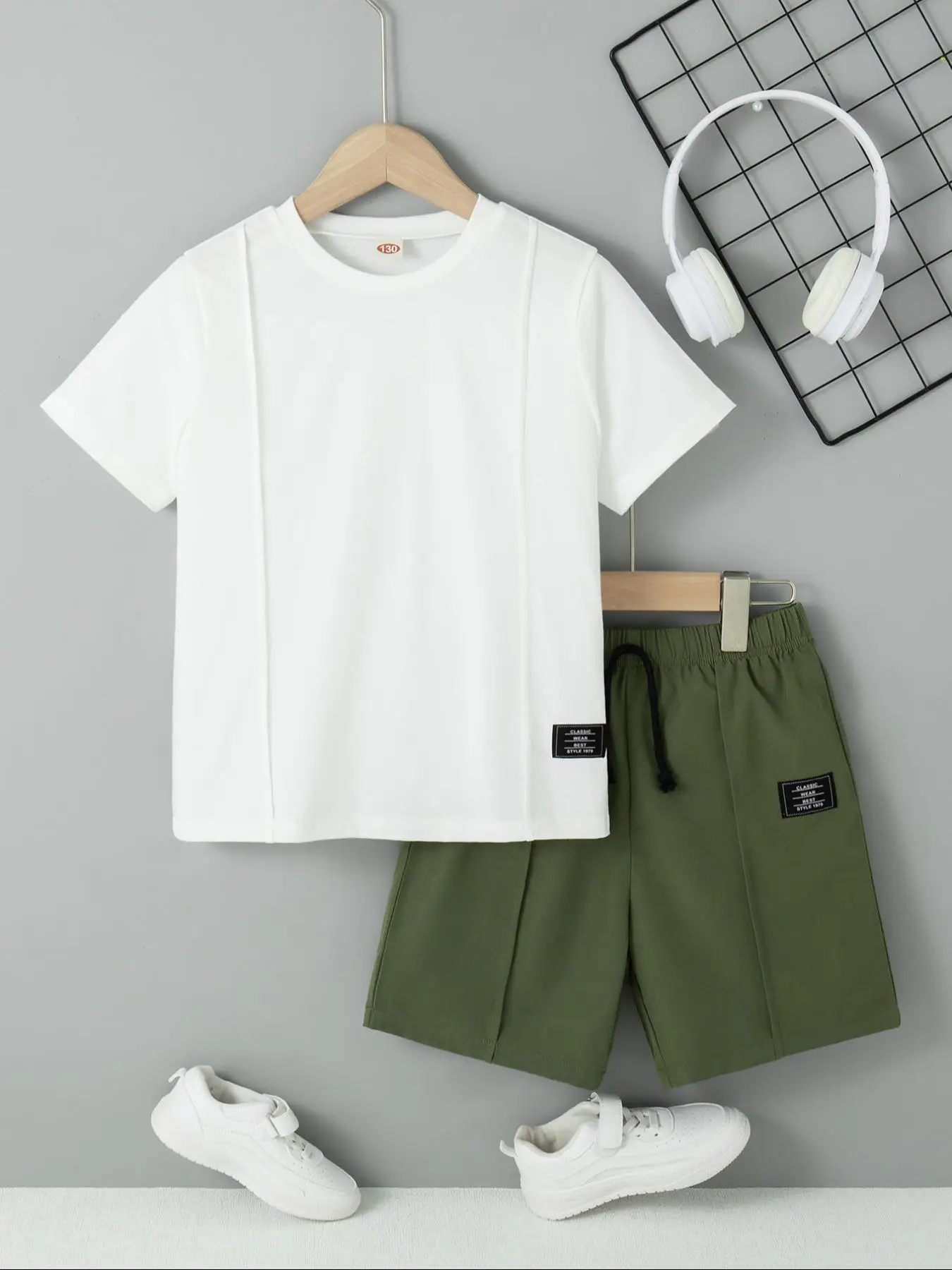 Two-piece Set Boy's Letter Patched Short Sleeve T-shirt & Fake Drawstring Shorts Set, Casual Round Neck Tee & Shorts for Summer, Kids Clothes for Chil