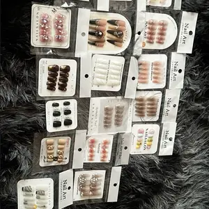 Press on nails